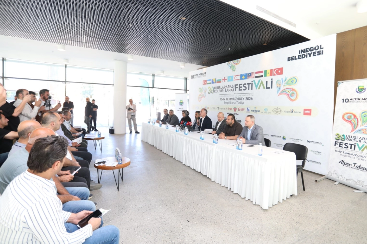 39. Uluslararası İnegöl Kültür Sanat Festivali açılış korteji