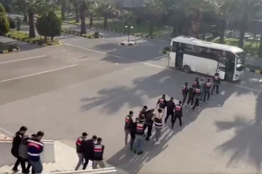 DEAŞ operasyonu kapsamında yakalanan şüpheliler